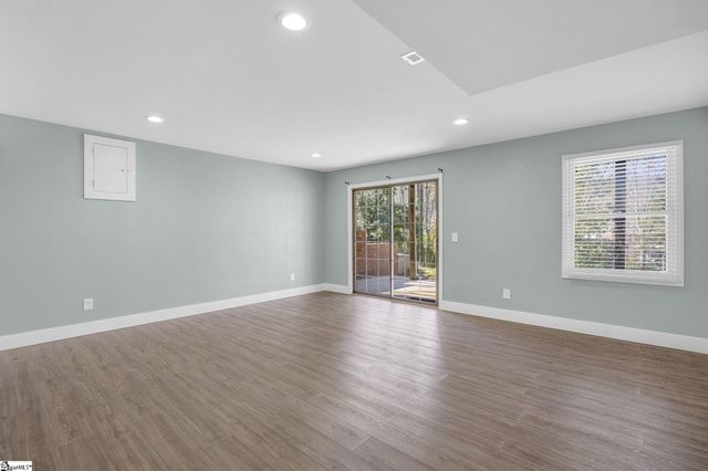 101 Cardinal Drive, Seneca, SC 29672