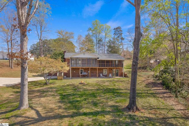 101 Cardinal Drive, Seneca, SC 29672