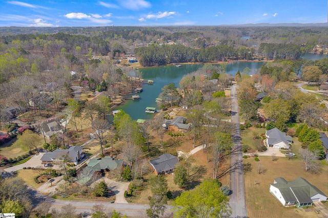 101 Cardinal Drive, Seneca, SC 29672