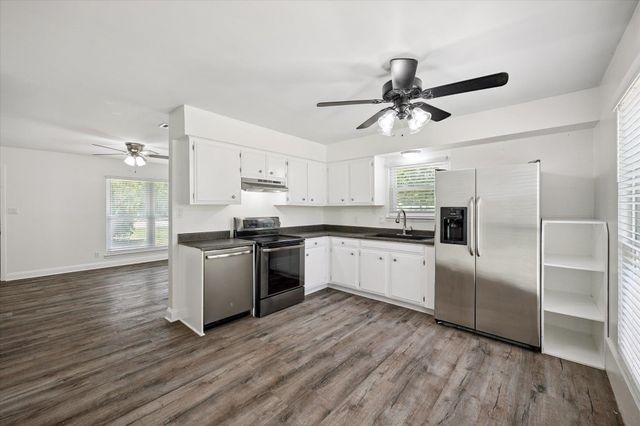 109 Bryson BND, Liberty Hill, TX 78642