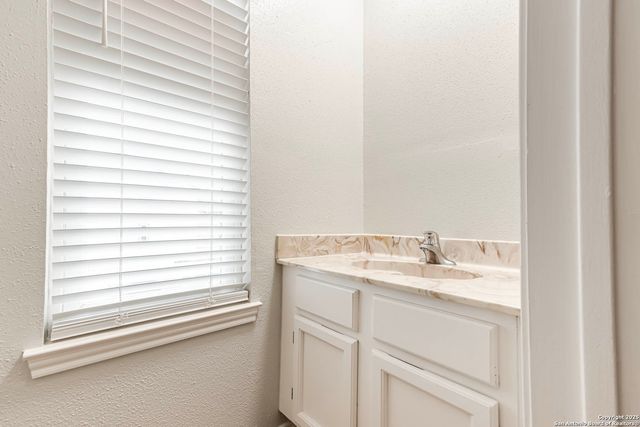 4107 Medical Dr Apt 5208, San Antonio, TX 78229