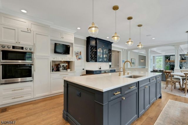 138 Oakwood Rd, Watchung Boro, NJ 07069