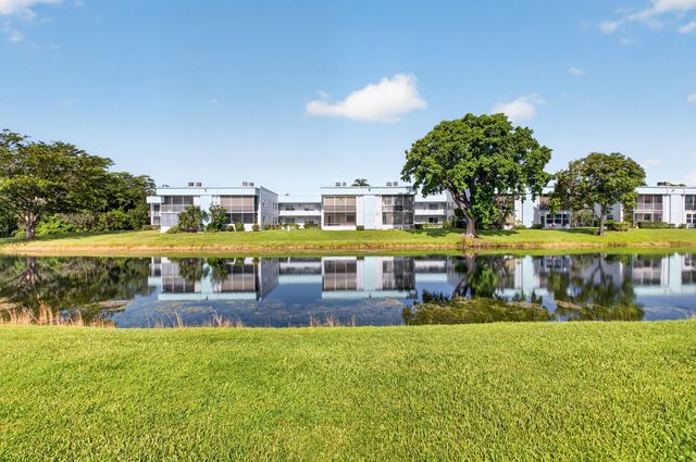 449 MONACO J, Delray Beach, FL 33446