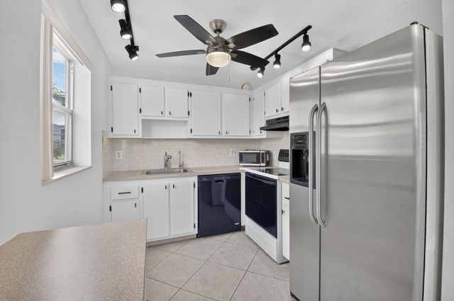 449 MONACO J, Delray Beach, FL 33446