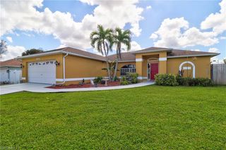 13400 Red Maple CIR, North Fort Myers, FL 33903