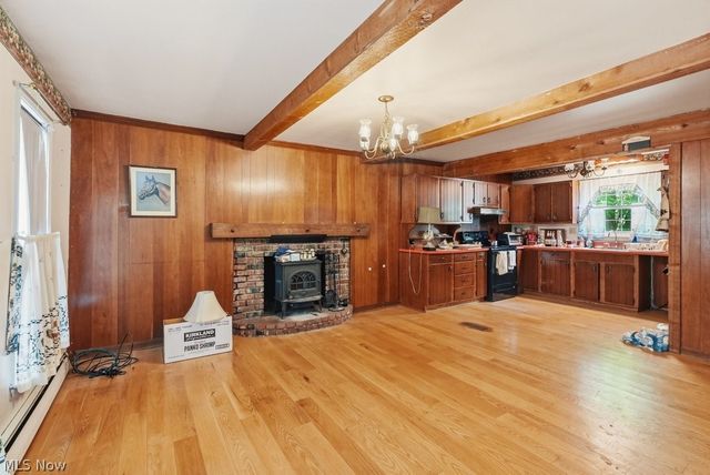 250 E Washington Street, Chagrin Falls, OH 44022