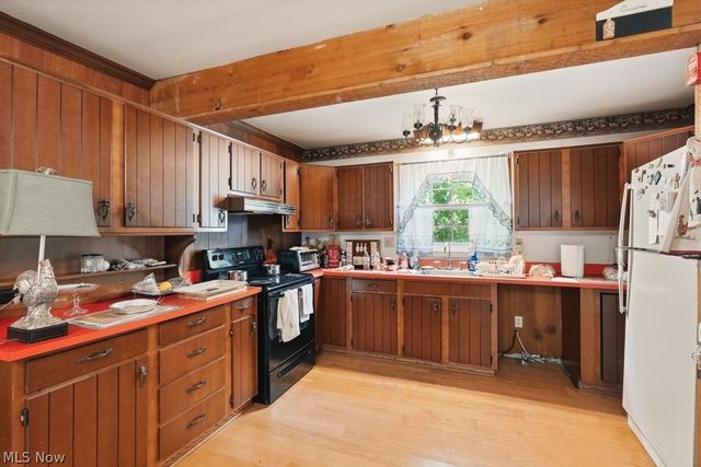 250 E Washington Street, Chagrin Falls, OH 44022