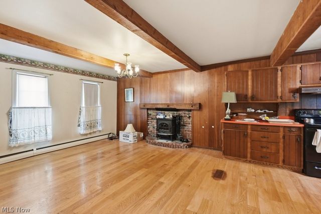 250 E Washington Street, Chagrin Falls, OH 44022