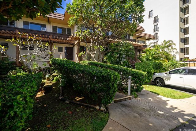 444 Lunalilo Home Road 327, Honolulu, HI 96825