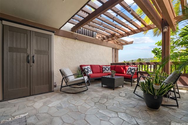 444 Lunalilo Home Road 327, Honolulu, HI 96825