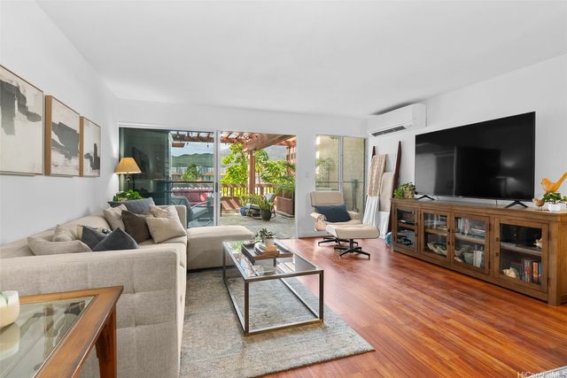444 Lunalilo Home Road 327, Honolulu, HI 96825