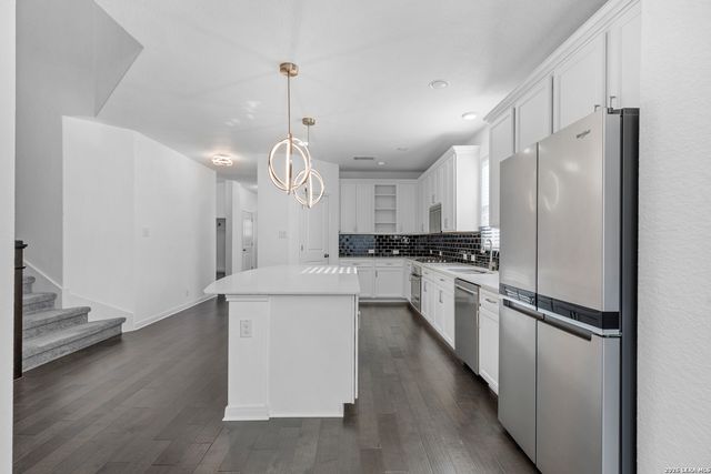 619 Hidden View St., New Braunfels, TX 78130