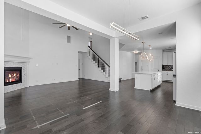 619 Hidden View St., New Braunfels, TX 78130