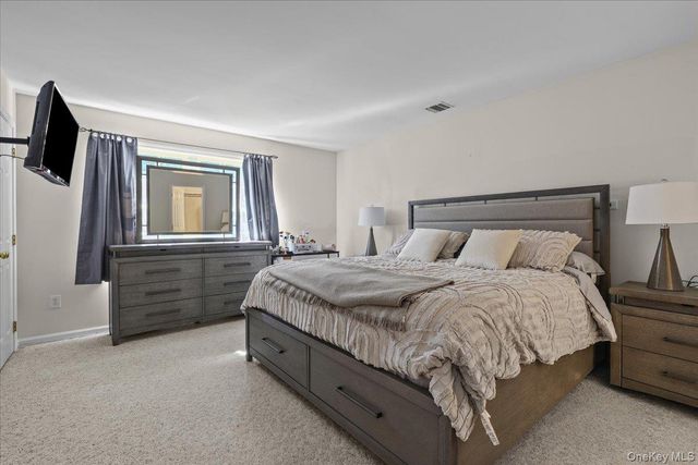 203 Alexandra Court, Carmel, NY 10512