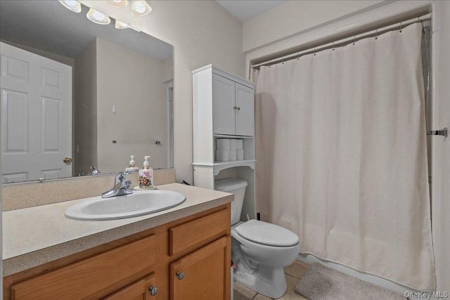203 Alexandra Court, Carmel, NY 10512
