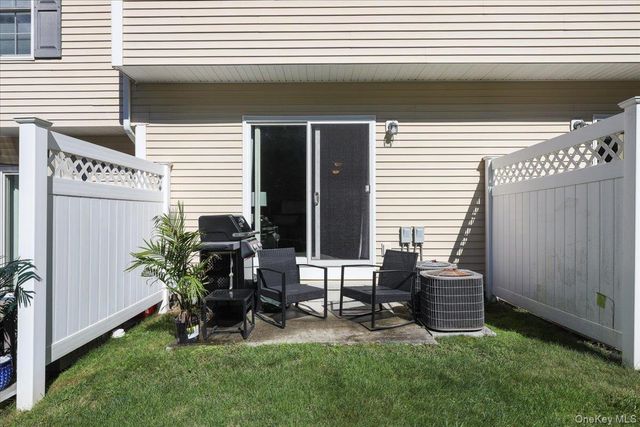203 Alexandra Court, Carmel, NY 10512