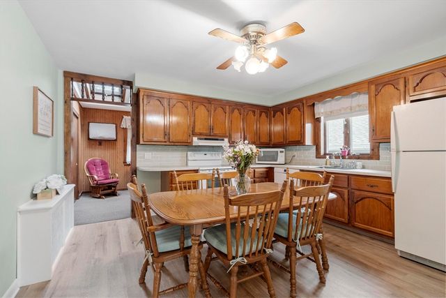 210 7th Avenue, Lowell, MA 01854