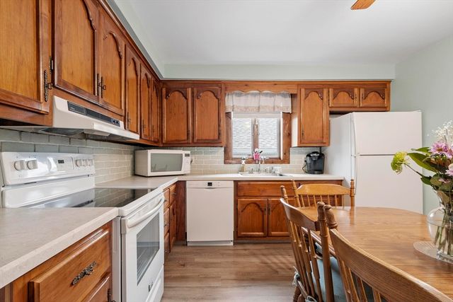 210 7th Avenue, Lowell, MA 01854
