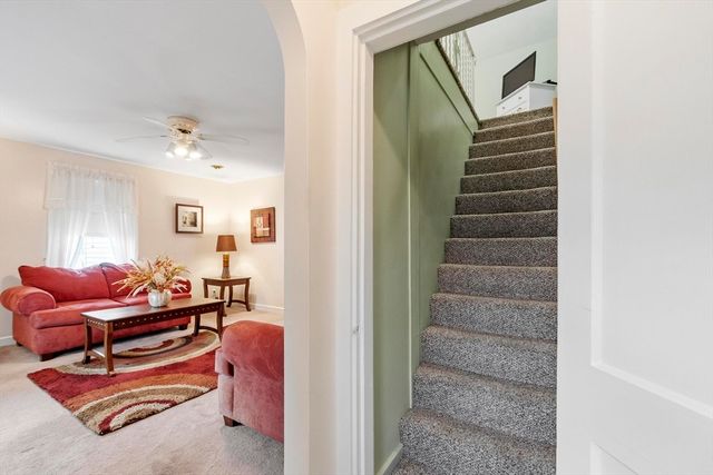 210 7th Avenue, Lowell, MA 01854