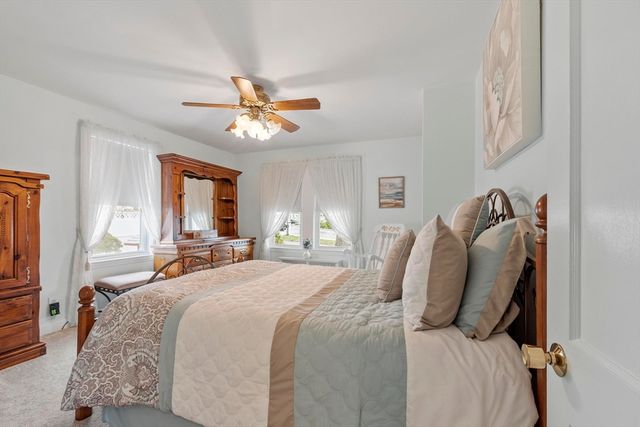210 7th Avenue, Lowell, MA 01854