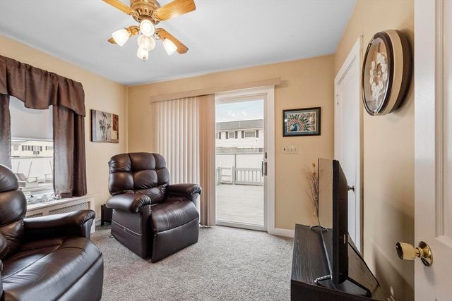 210 7th Avenue, Lowell, MA 01854