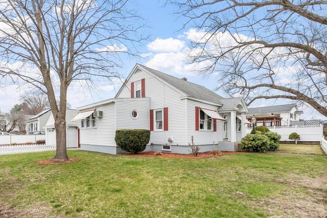 210 7th Avenue, Lowell, MA 01854