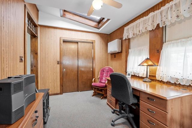 210 7th Avenue, Lowell, MA 01854