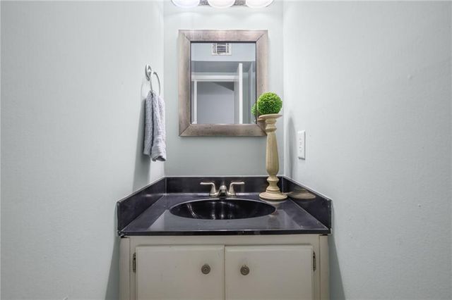 6133 Hampton Oaks Drive, Mobile, AL 36693