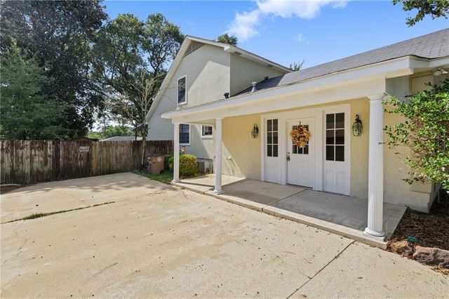 6133 Hampton Oaks Drive, Mobile, AL 36693