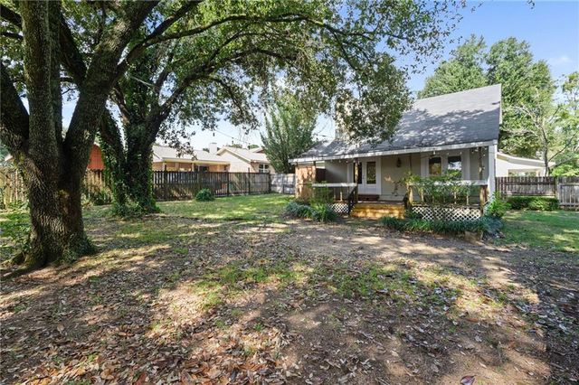 6133 Hampton Oaks Drive, Mobile, AL 36693