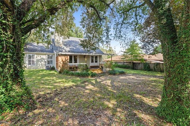 6133 Hampton Oaks Drive, Mobile, AL 36693