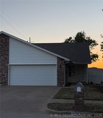 11022 S 85th East Avenue, Tulsa, OK 74133