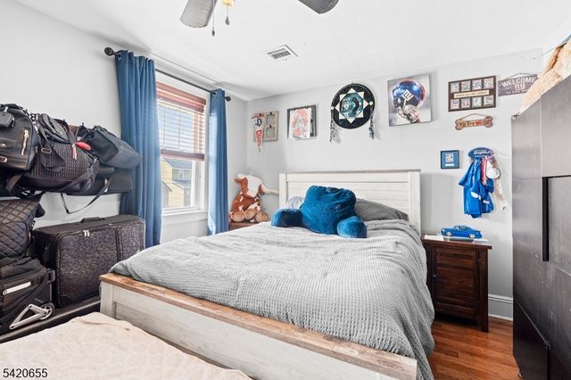 25 Shepherd Pl, Kearny Town, NJ 07032