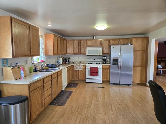 942 13th Avenue, Arkdale, WI 54613