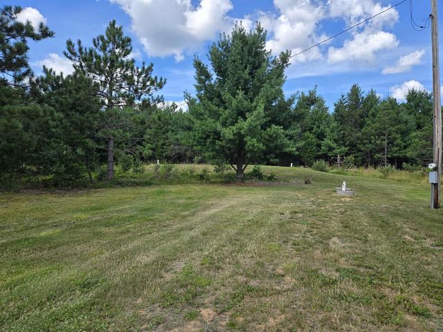 942 13th Avenue, Arkdale, WI 54613