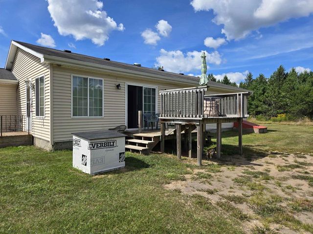 942 13th Avenue, Arkdale, WI 54613