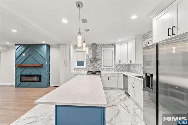 384 Pleasant Avenue, Cliffside Park, NJ 07010