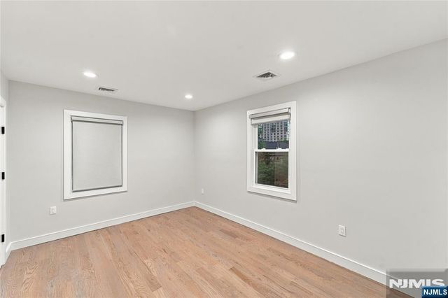 384 Pleasant Avenue, Cliffside Park, NJ 07010