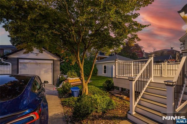 384 Pleasant Avenue, Cliffside Park, NJ 07010
