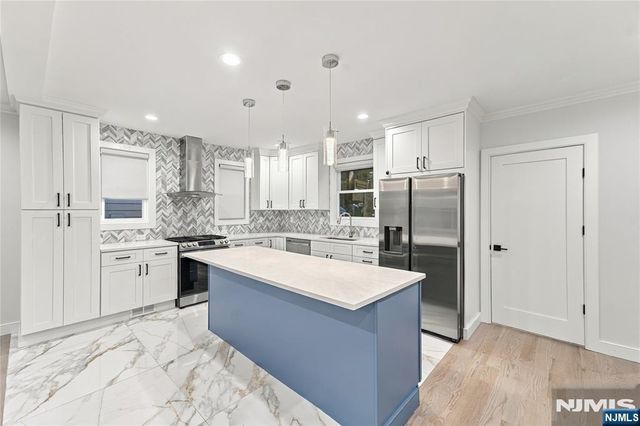 384 Pleasant Avenue, Cliffside Park, NJ 07010