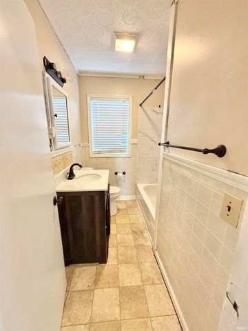 2353 N 26th Street, Lafayette, IN 47904