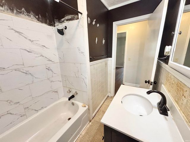 2353 N 26th Street, Lafayette, IN 47904