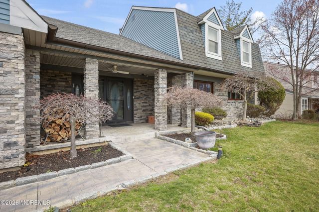 3 Fairfield Court, Manalapan, NJ 07726