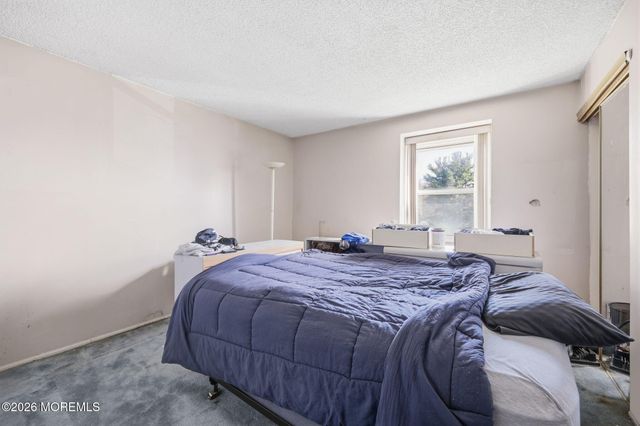 3 Fairfield Court, Manalapan, NJ 07726