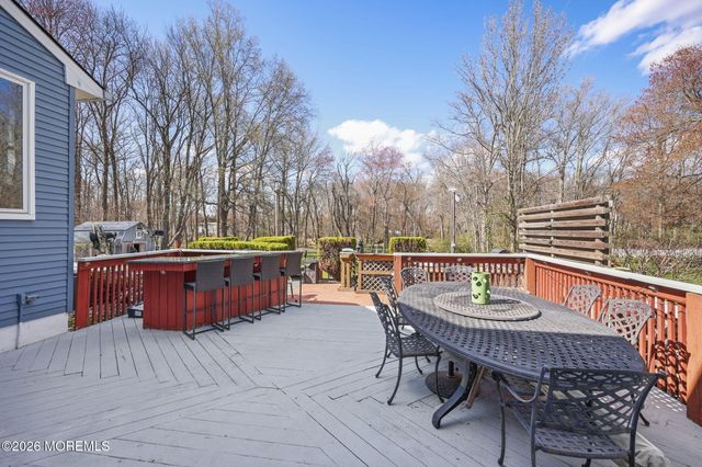3 Fairfield Court, Manalapan, NJ 07726