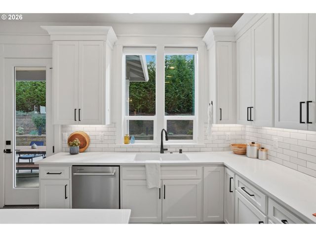 18519 Ne 26TH Dr, Vancouver, WA 98684