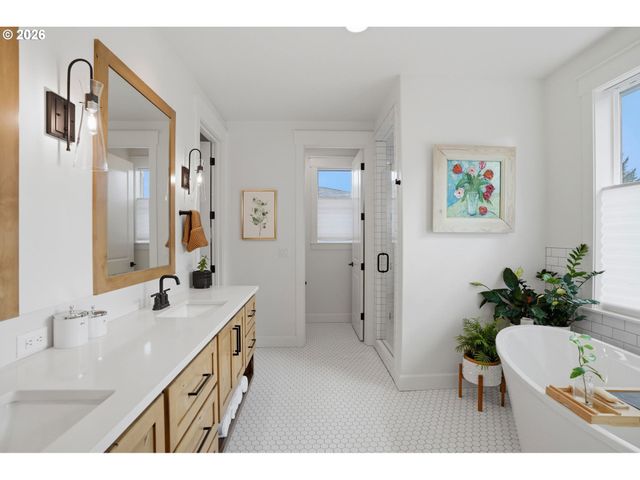 18519 Ne 26TH Dr, Vancouver, WA 98684