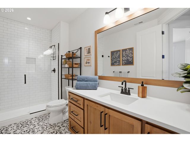 18519 Ne 26TH Dr, Vancouver, WA 98684