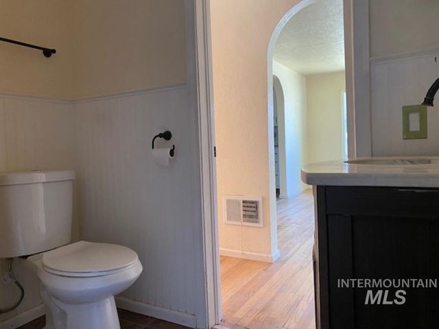 123 N Venice St, Nampa, ID 83687