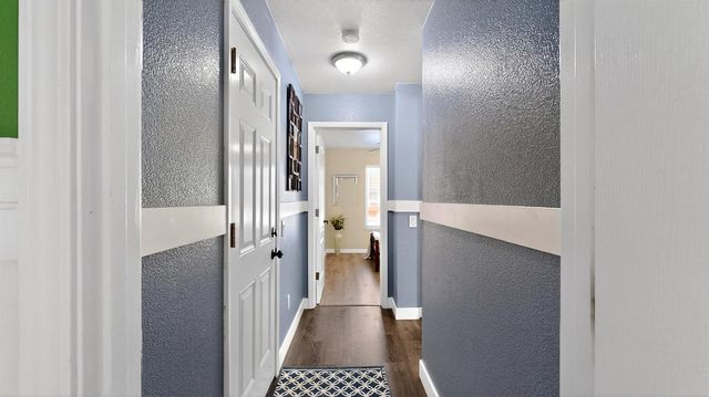 2368 Hearthsong Ct, Riverbank, CA 95367